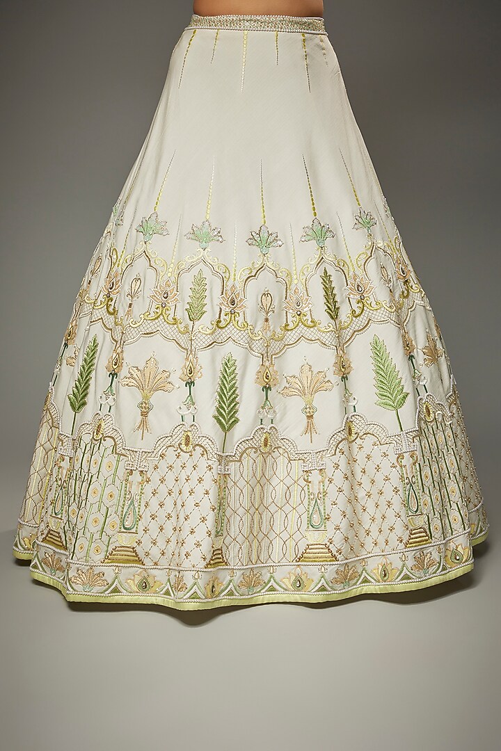 Ivory Silk Embroidered Bridal Lehenga Set by Parul | Vivek at Pernia's Pop Up Shop