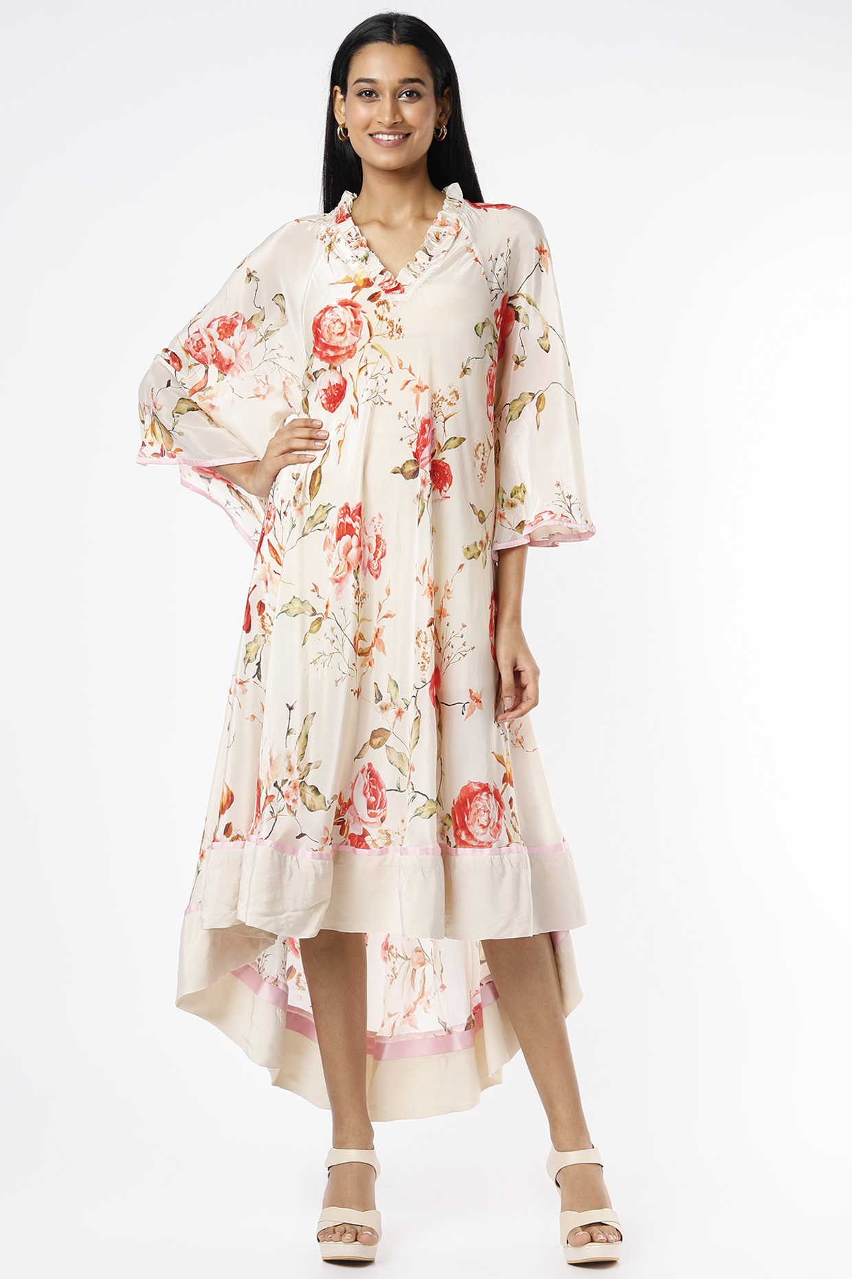 White Crepe Flared Tunic by Parul i Vivek at Pernia's Pop Up Shop