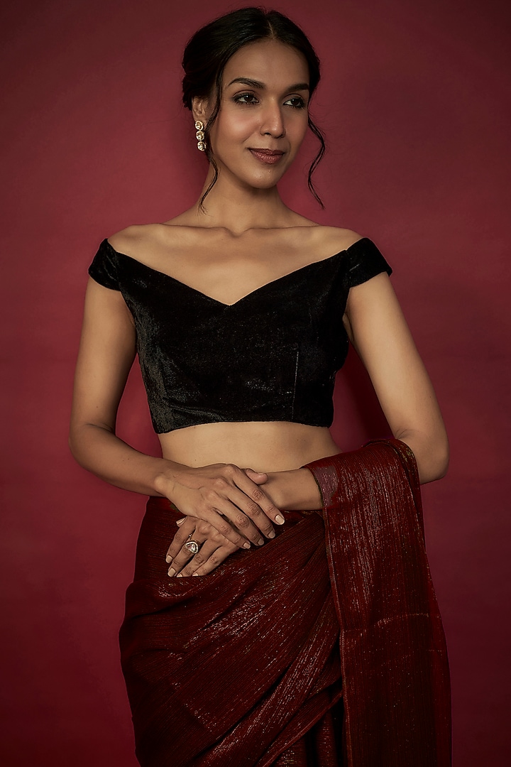 Maroon Chiffon Zari Embroidered Party Wear Saree Set by Phatakaa at Pernia's Pop Up Shop