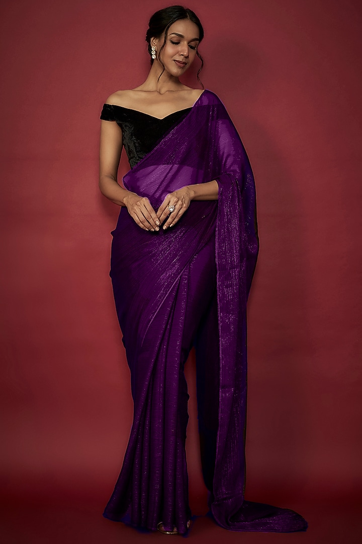 Purple Chiffon Zari Embroidered Saree Set by Phatakaa at Pernia's Pop Up Shop