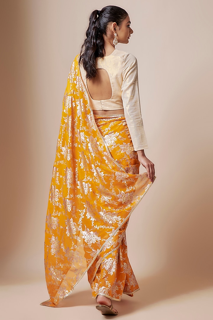 Mango Yellow Recycled Polyester Foil Printed Party Wear Saree Set by Phatakaa at Pernia's Pop Up Shop
