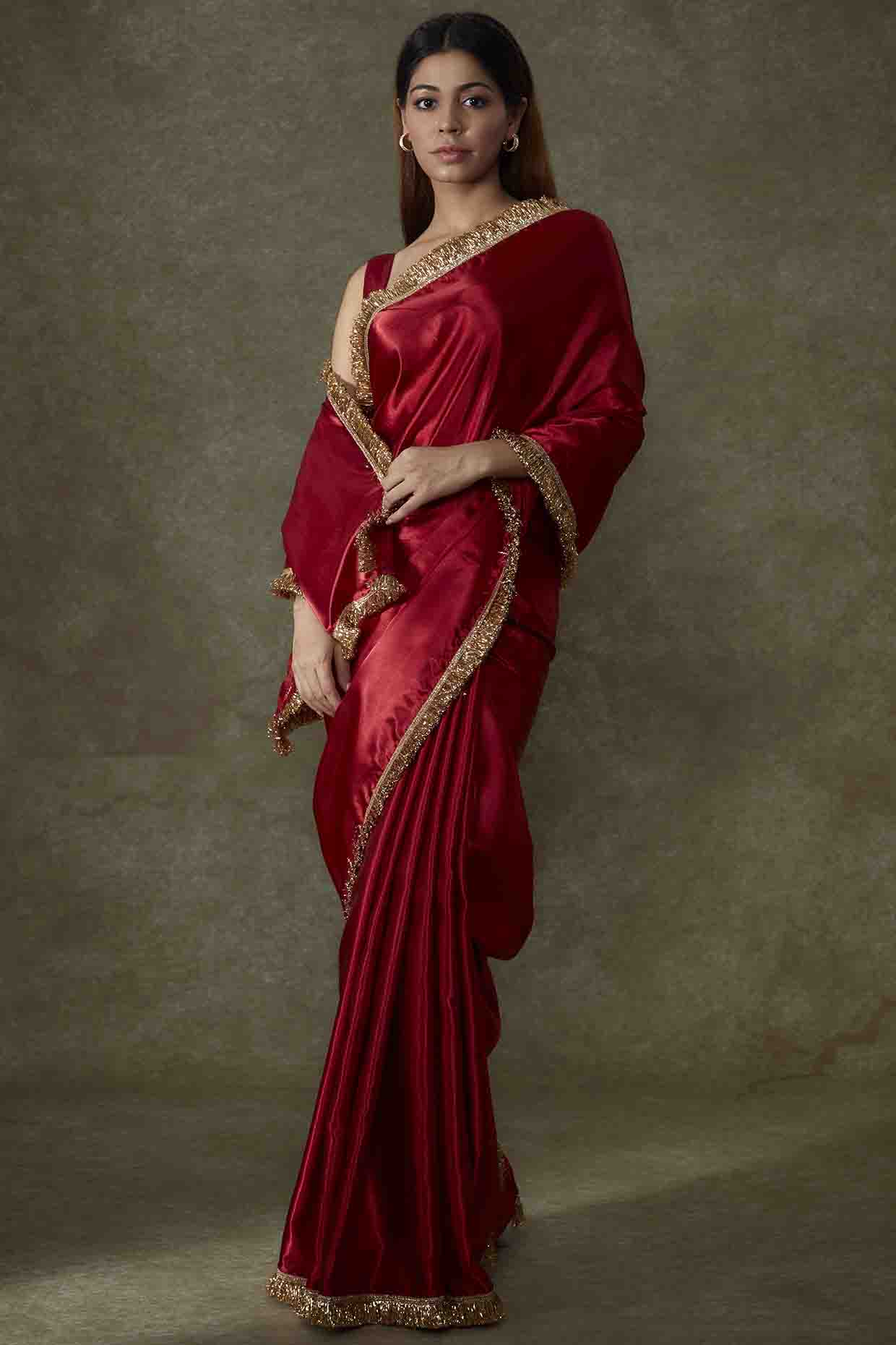 Green and Maroon Patola Pure Silk Saree With Maroon Blouse And Border  (Unstitched)