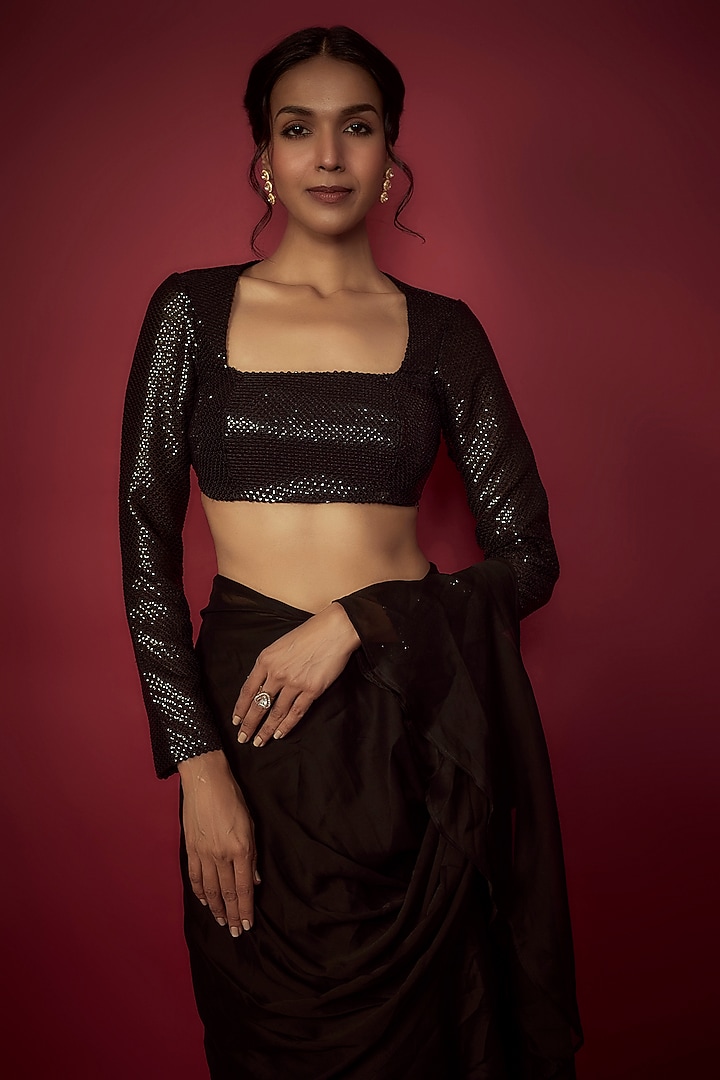 Black Sequins Wedding Lehenga Set by Phatakaa at Pernia's Pop Up Shop