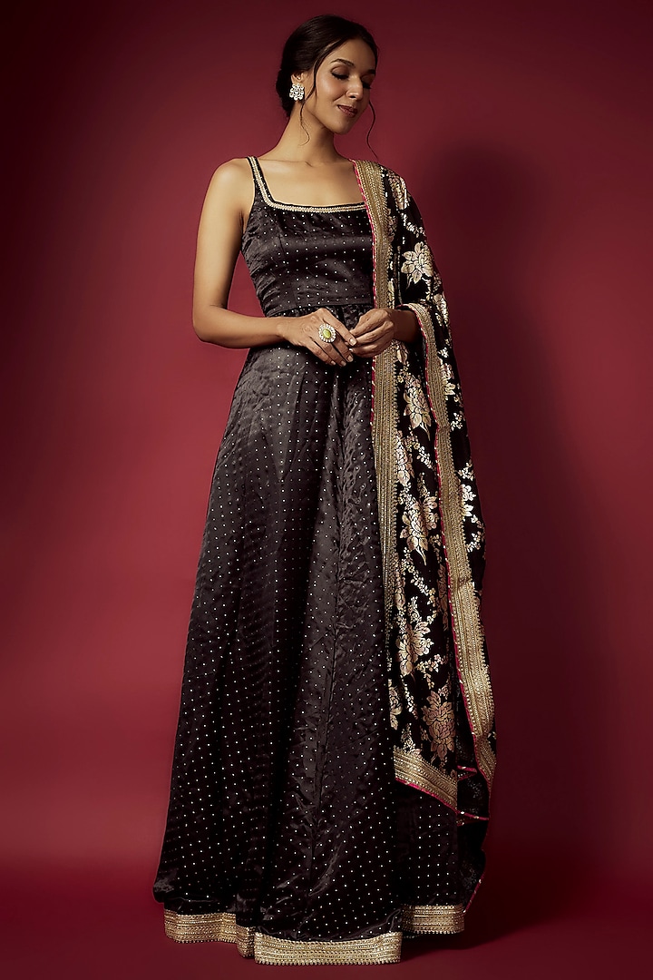 Black Recycled Polyester Sitara Foil Printed Gown With Dupatta by Phatakaa at Pernia's Pop Up Shop