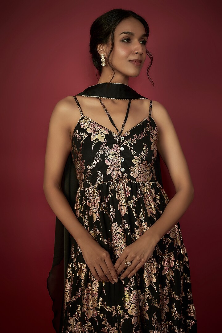 Black Recycled Polyester Foil Printed Tiered Kurta Set by Phatakaa at Pernia's Pop Up Shop