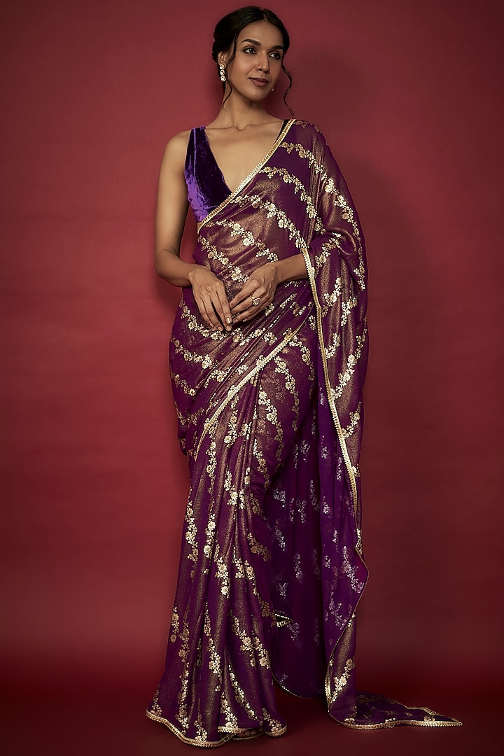 Purple Georgette Leheriya Foil Printed Saree Set by Phatakaa at Pernia's Pop Up Shop