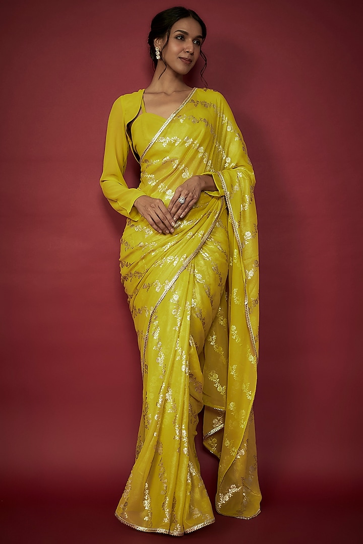 Lime Recycled Polyester Leheriya Foil Printed Saree Set by Phatakaa at Pernia's Pop Up Shop