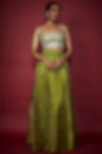 Olive Green Organza Lehenga Set by Phatakaa at Pernia's Pop Up Shop