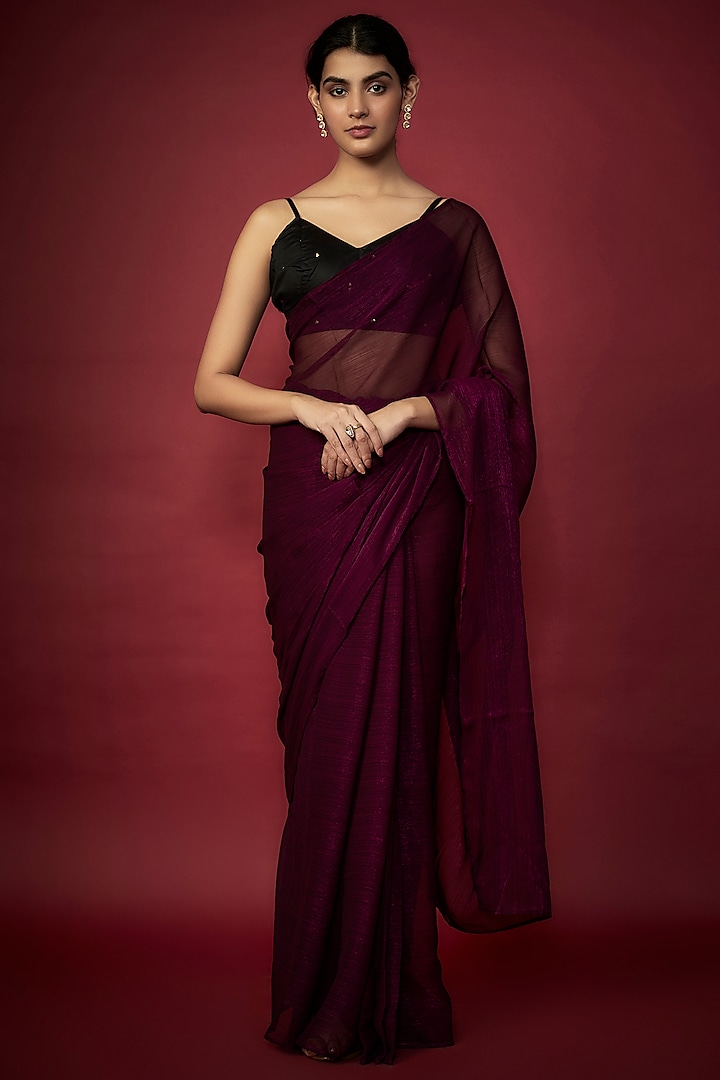 Purple Zari Chiffon Saree Set by Phatakaa at Pernia's Pop Up Shop