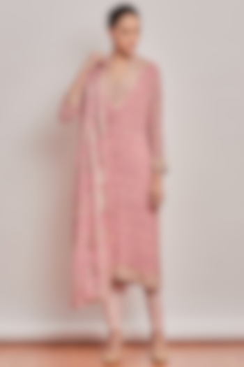 Blush Pink Floral Embroidered Kurta Set by Patine