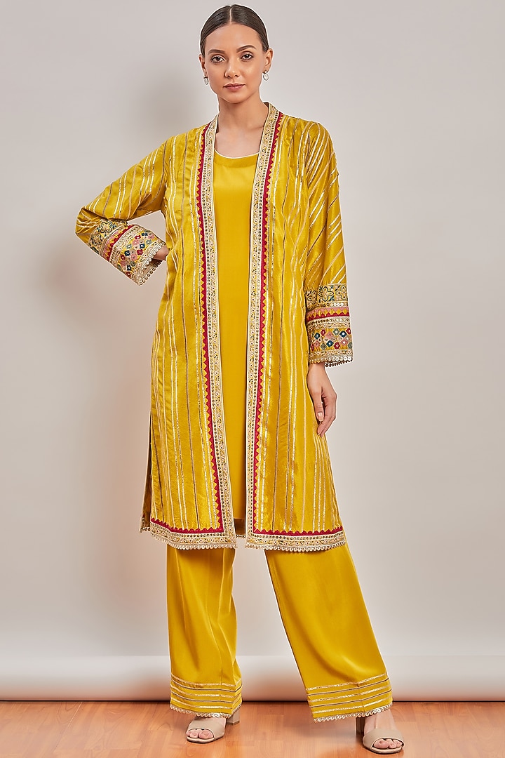 Mustard Embroidered Kurta Set by Patine at Pernia's Pop Up Shop