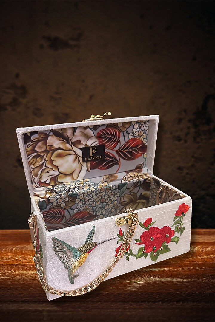 White Silk 3D Hand Embroidered Clutch by PAAVNII at Pernia's Pop Up Shop