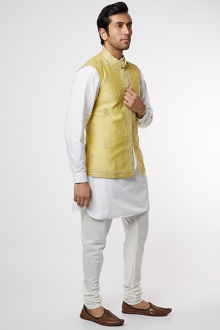 Golden Katan Bundi Jacket by PAWAN SACHDEVA at Pernia's Pop Up Shop