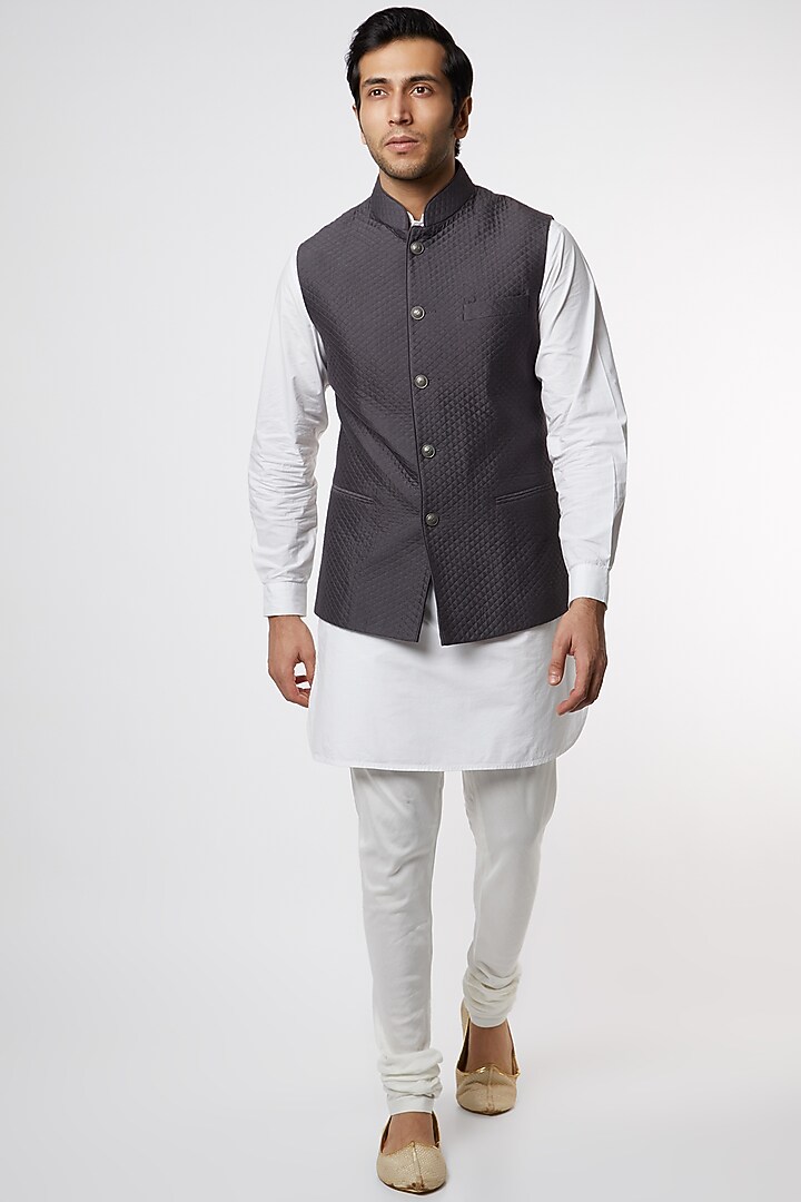 Grey Katan Bundi Jacket by PAWAN SACHDEVA at Pernia's Pop Up Shop