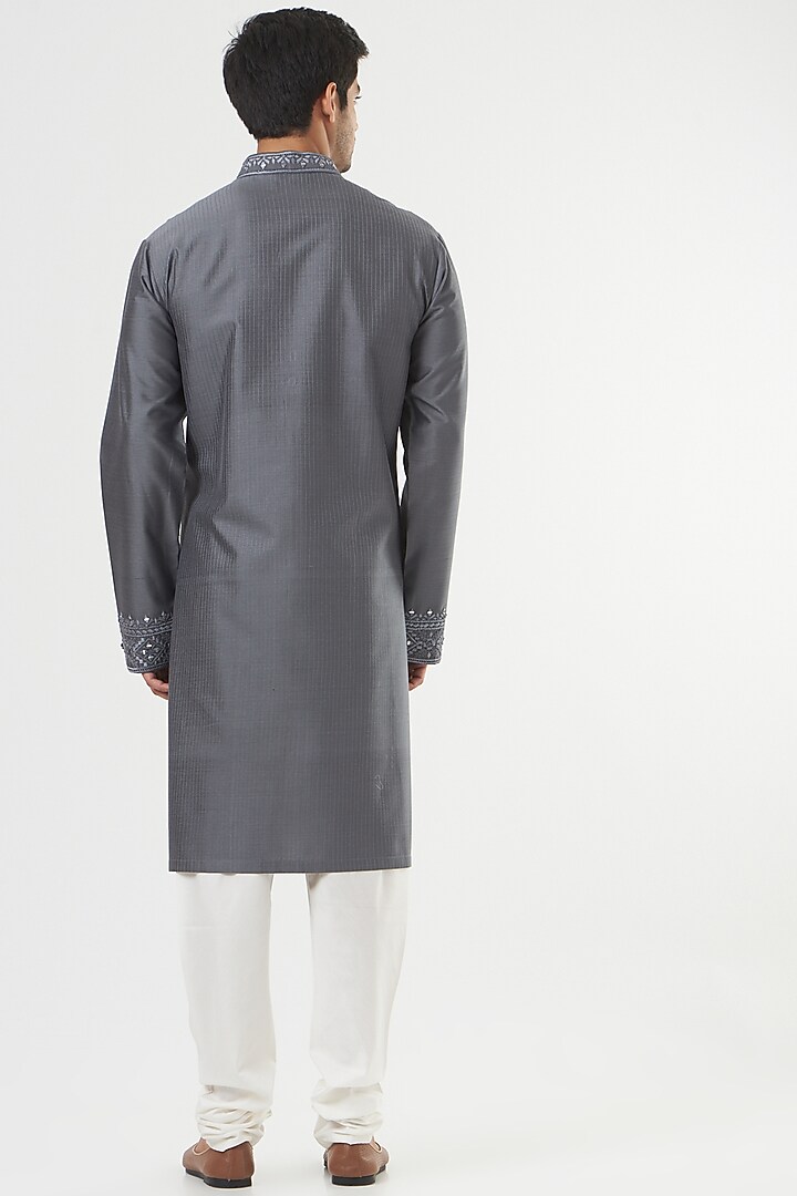 Grey Embroidered Kurta Set by PAWAN SACHDEVA at Pernia's Pop Up Shop