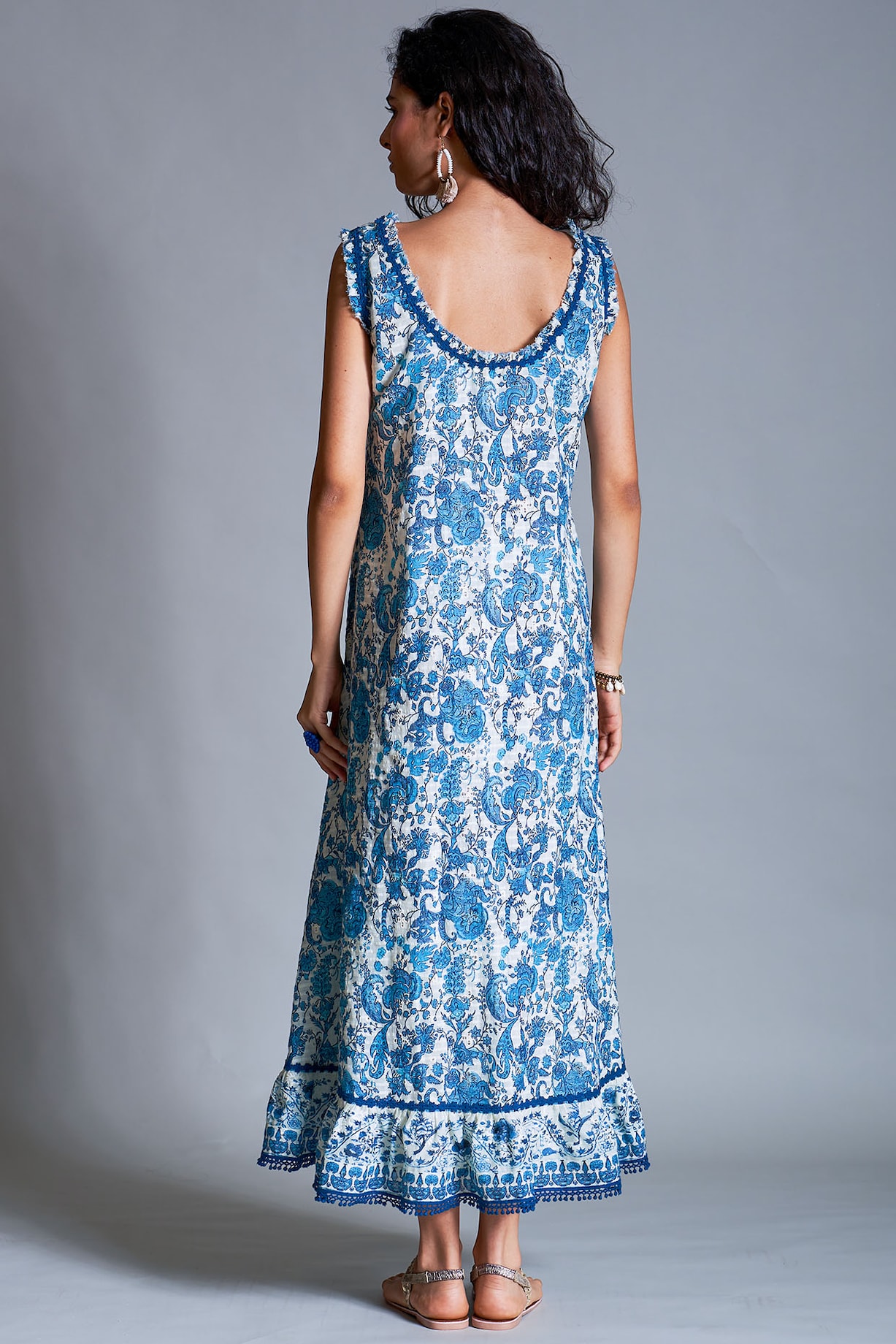 sachin and babi light blue dress Amazon.com: Maggy London Women's Dresses Floral Embroidered Midi Dress for  Women, High Neck Summer Cocktail & Wedding Guest Dress, Twilight Navy, 0 :  Clothing, Shoes & Jewelry main image 1