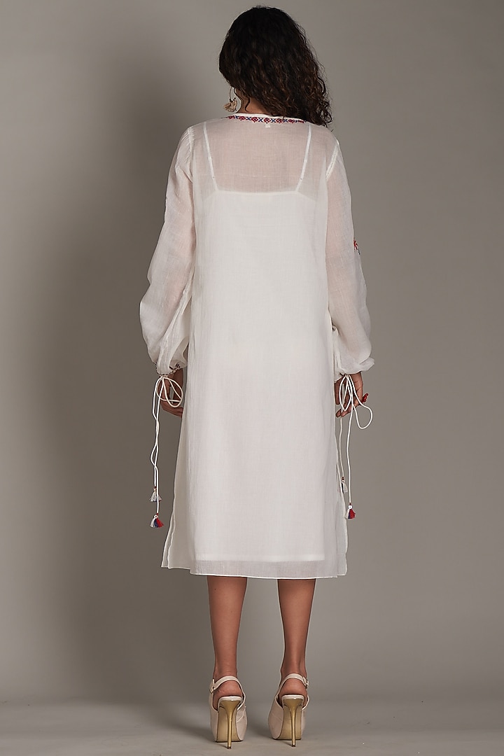 Off-White Cotton Embroidered Tunic by Payal Jain at Pernia's Pop Up Shop