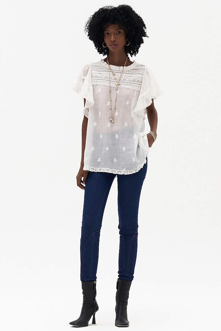 Off-White Mulmul Chikankari Embroidered Top by Payal Jain at Pernia's Pop Up Shop