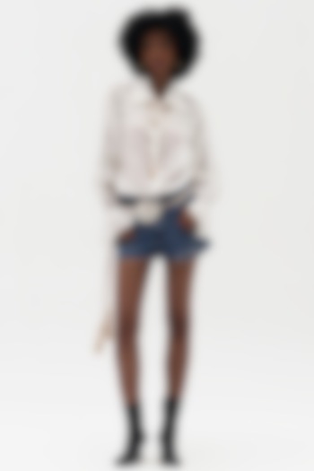 Off-White Mulmul Chikankari Embroidered Shirt by Payal Jain at Pernia's Pop Up Shop