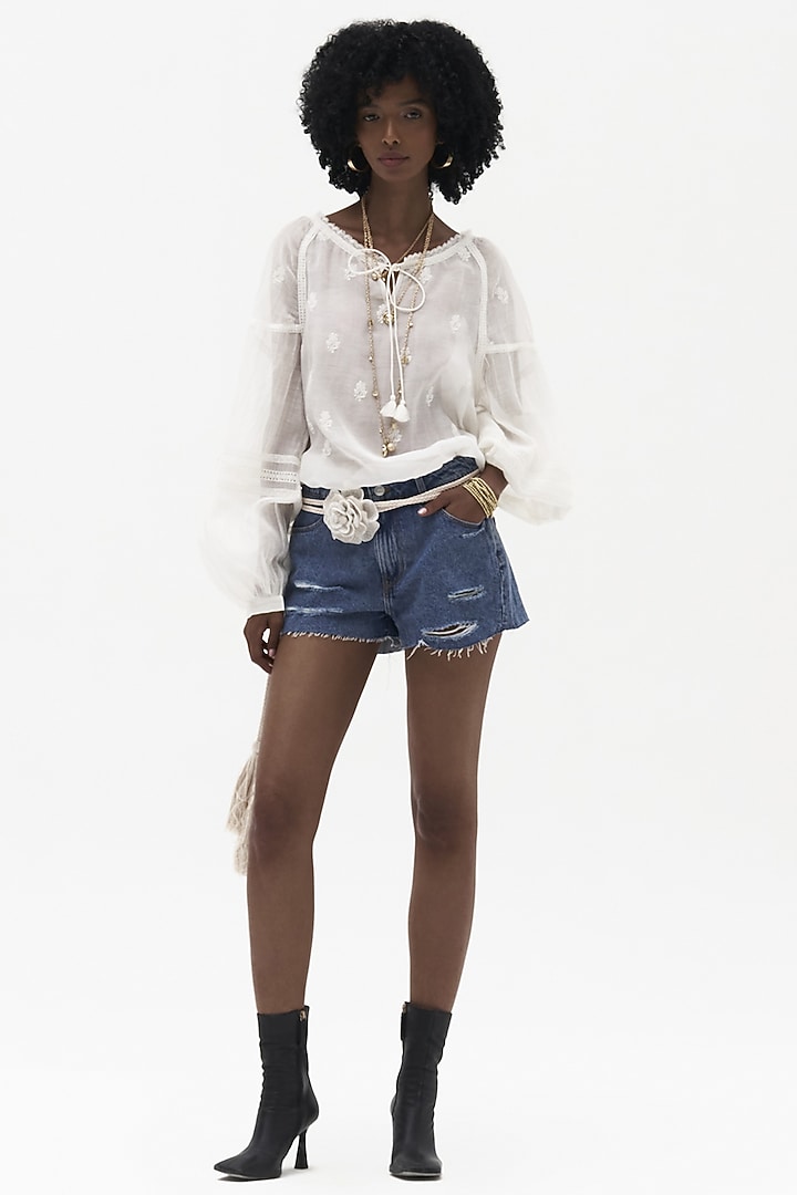 Off-White Mulmul Chikankari Embroidered Top by Payal Jain at Pernia's Pop Up Shop