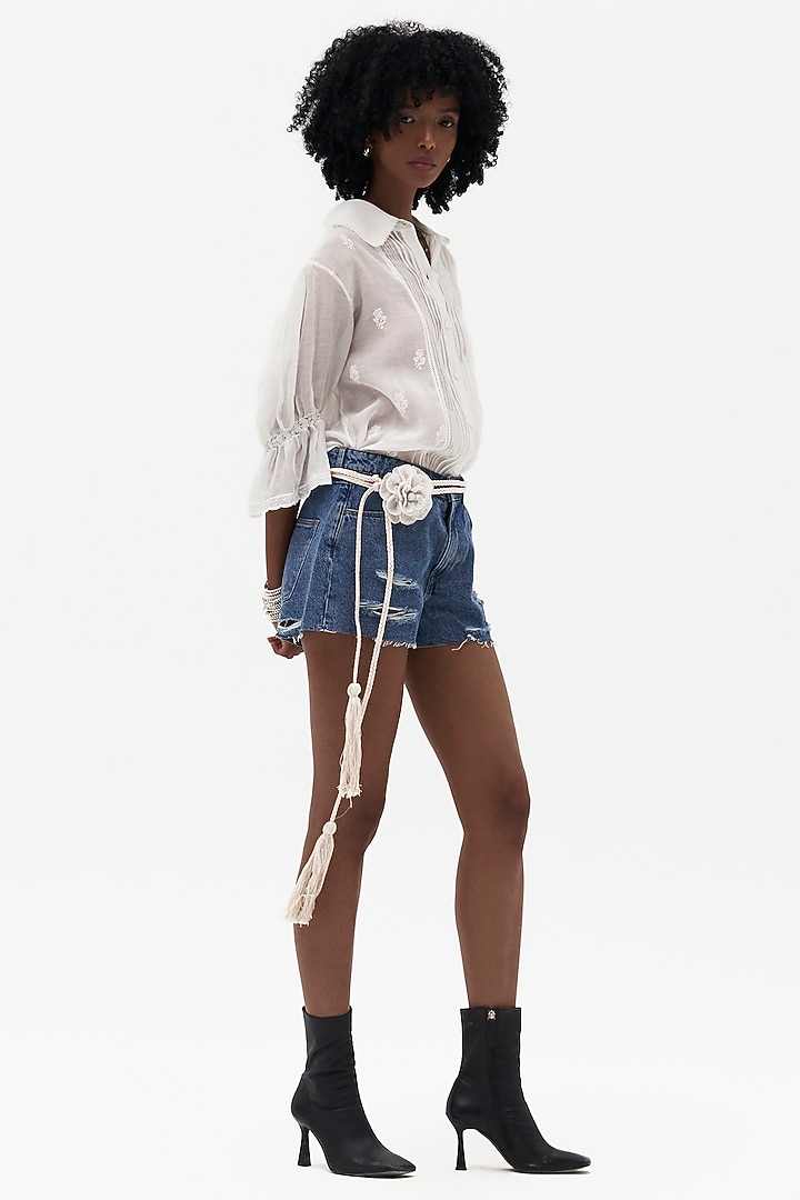 Off-White Mulmul Chikankari Embroidered Shirt by Payal Jain at Pernia's Pop Up Shop