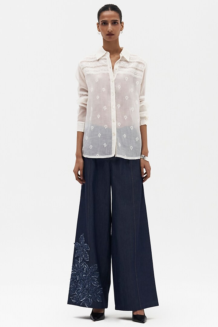 Off-White Mulmul Chikankari Embroidered Shirt by Payal Jain at Pernia's Pop Up Shop