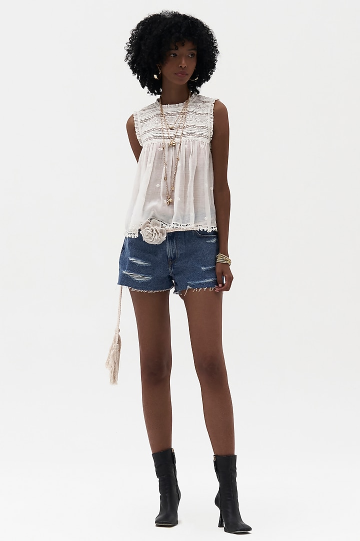 Off-White Mulmul Chikankari Embroidered Top by Payal Jain at Pernia's Pop Up Shop