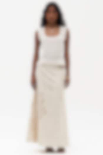 Off-White Chanderi Cotton Embroidered Skirt by Payal Jain at Pernia's Pop Up Shop