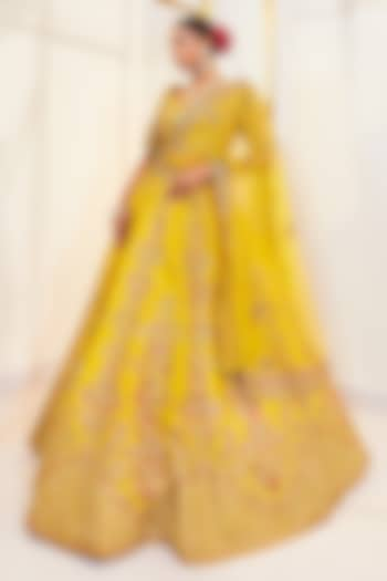 Mustard Raw Silk Zardosi Work Bridal Lehenga Set by Pallavi Poddar (India) at Pernia's Pop Up Shop