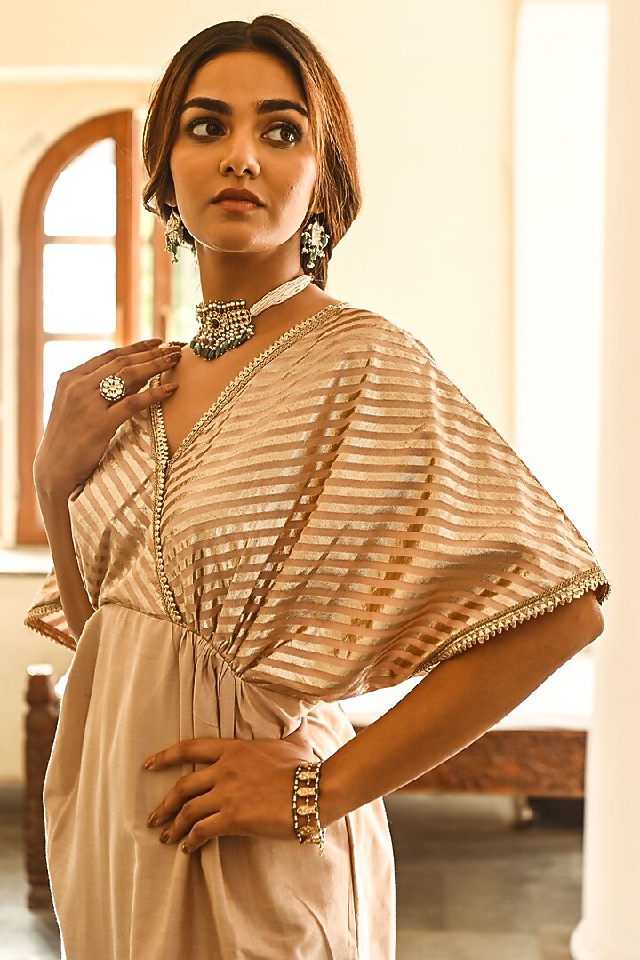 Peach Cotton Silk Kurta Set by Palak & Mehak at Pernia's Pop Up Shop
