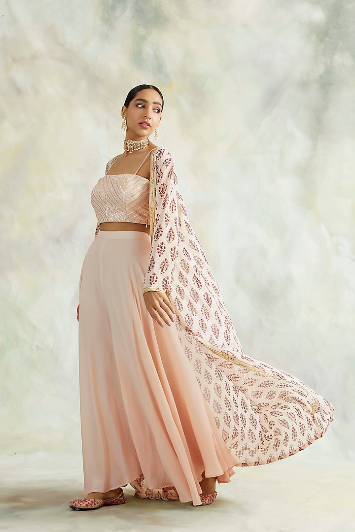 Peach Block Printed Cape Set by Palak & Mehak at Pernia's Pop Up Shop