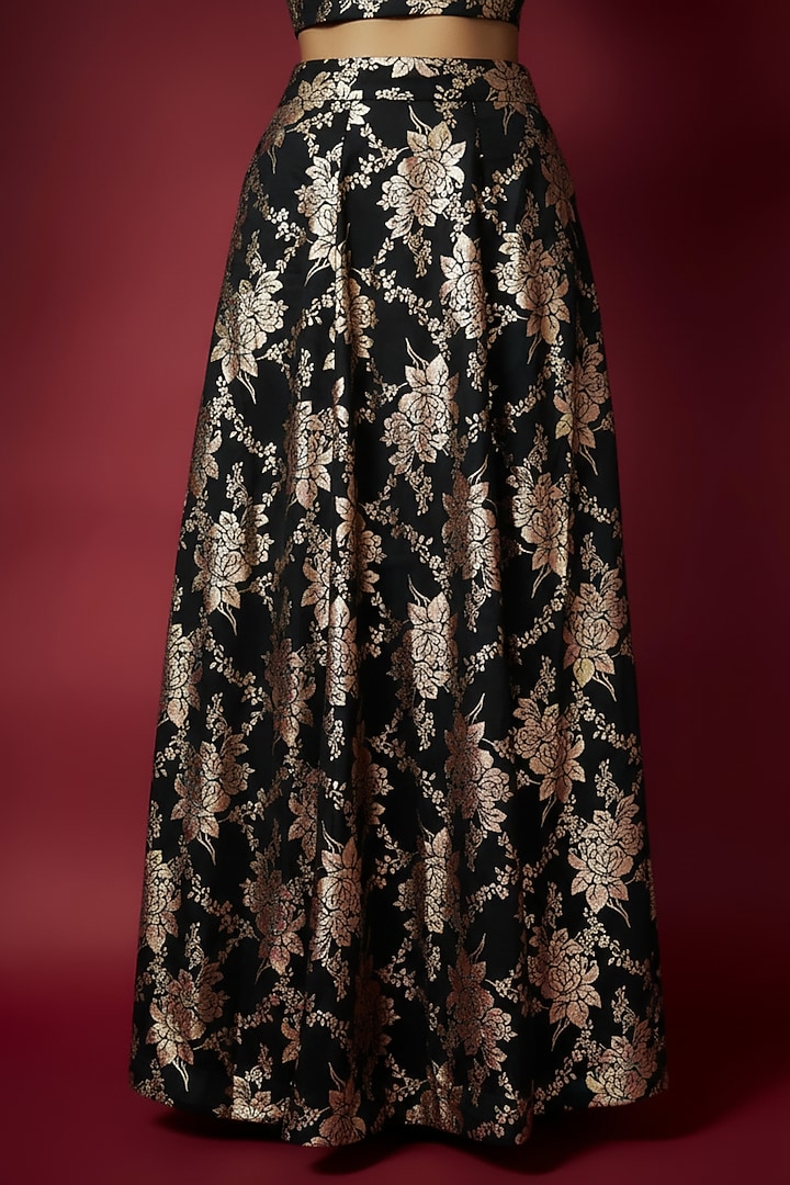 Black Metallic Polyester Foil Printed Lehenga Set by Phatakaa at Pernia's Pop Up Shop
