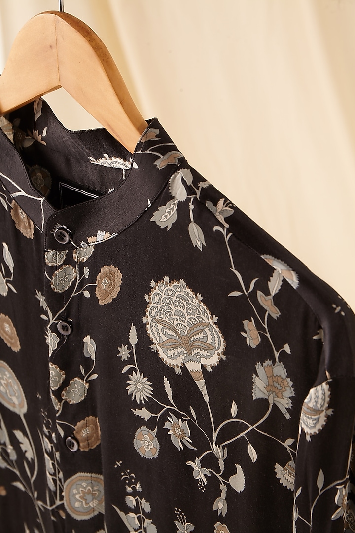 Black & Grey Printed Kurta Set by Project Bandi at Pernia's Pop Up Shop
