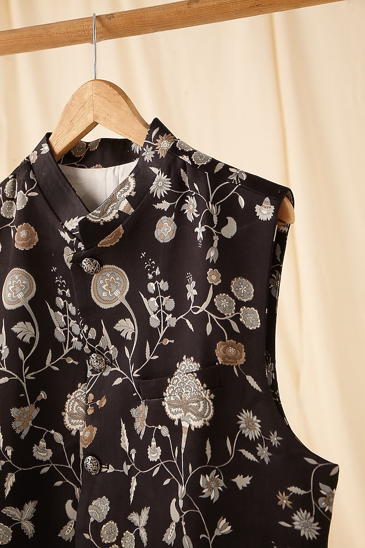 Black Printed Jacket by Project Bandi at Pernia's Pop Up Shop