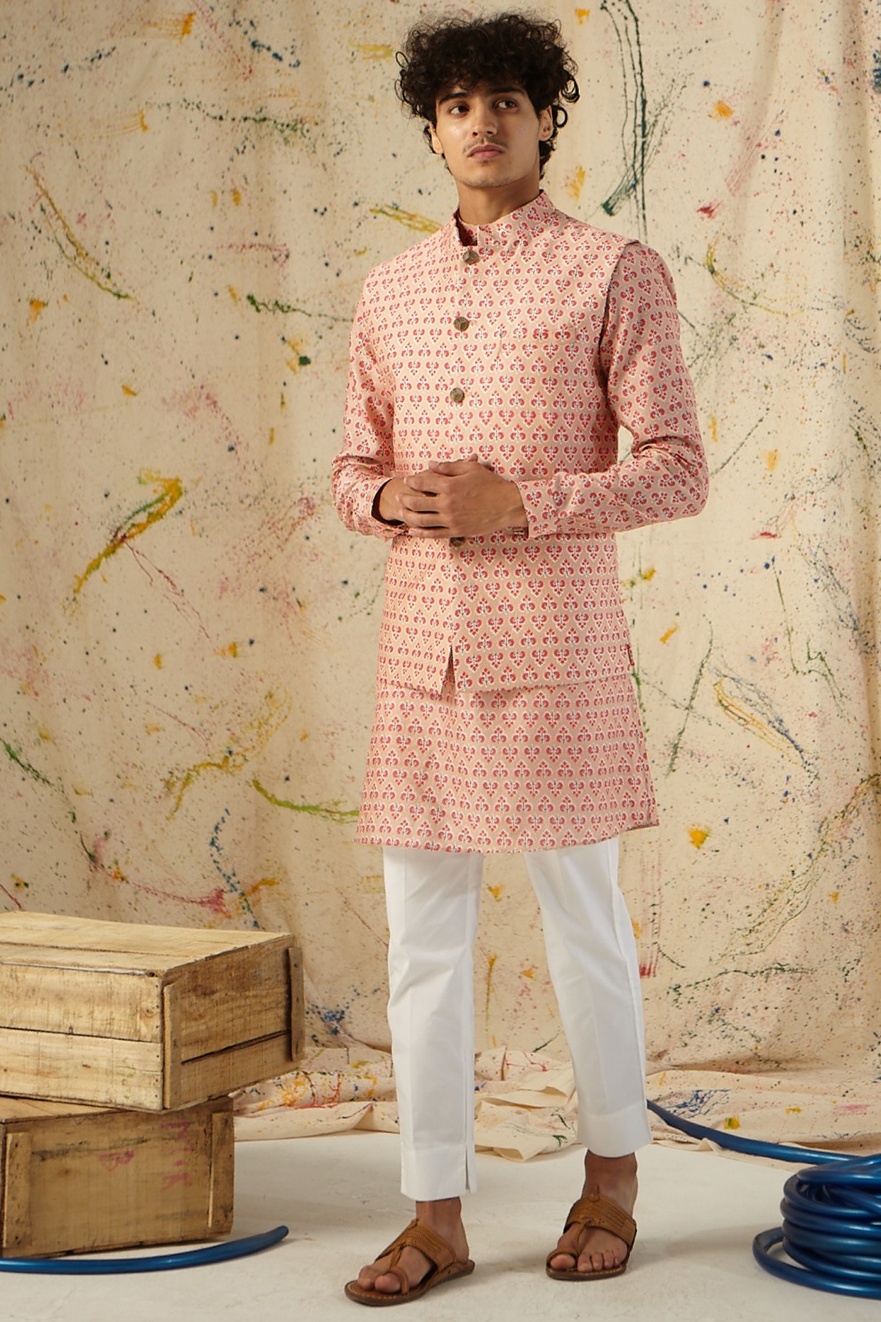 Salmon Pink Kurta Set With Bundi Jacket 
