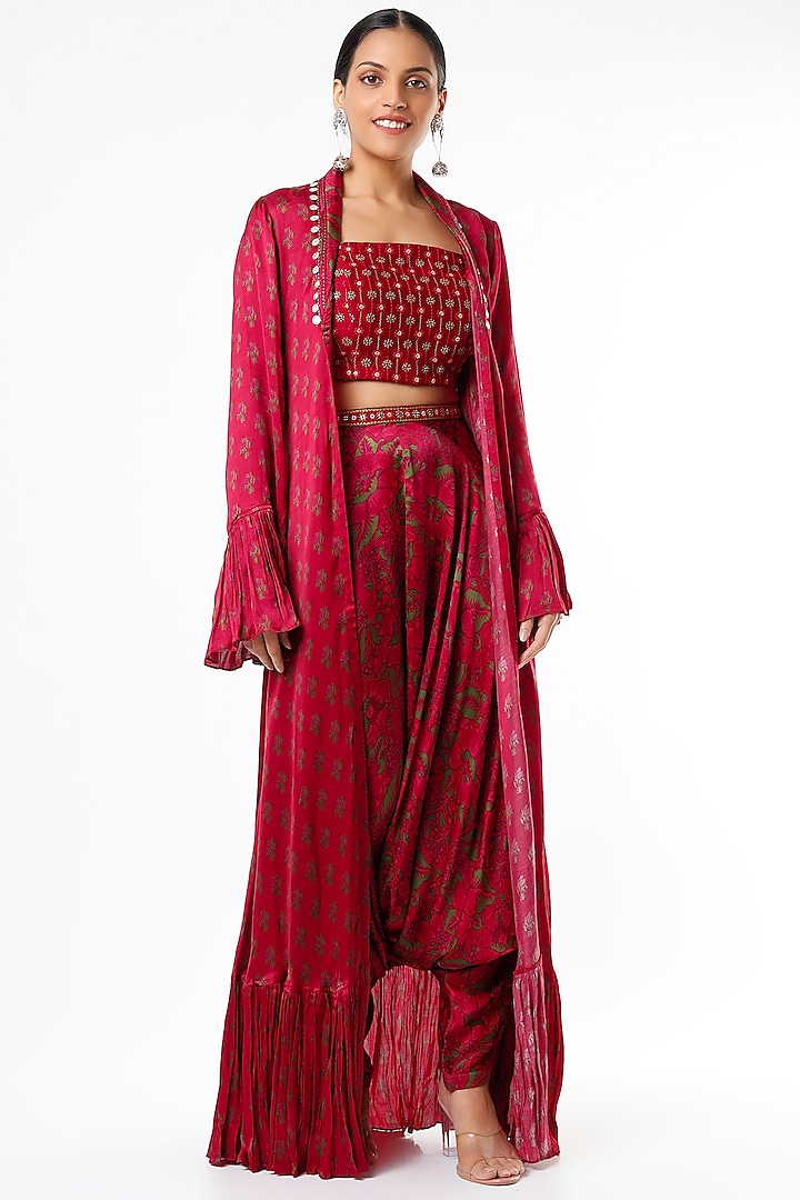 Red Cape Set With Coin Work by Punit Balana
