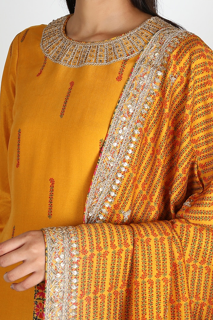 Mustard Kurta Set With Marodi Work by Punit Balana at Pernia's Pop Up Shop
