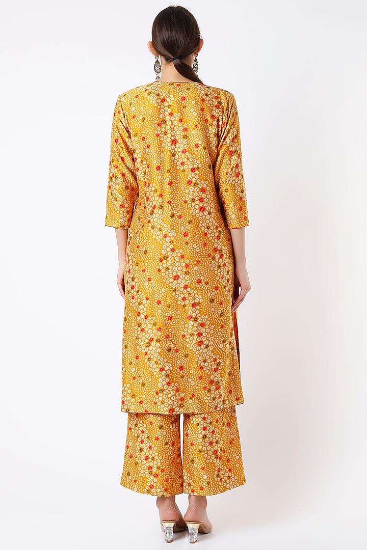 Mustard Gota Embroidered Kurta Set by Punit Balana at Pernia's Pop Up Shop