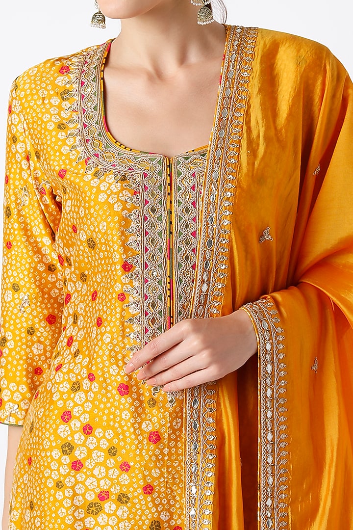 Mustard Gota Embroidered Kurta Set by Punit Balana at Pernia's Pop Up Shop