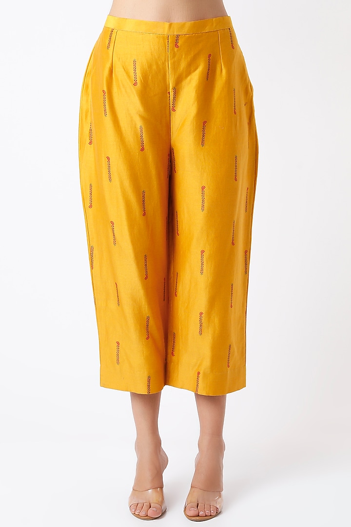 Mustard Embroidered Wedding Anarkali Set by Punit Balana at Pernia's Pop Up Shop
