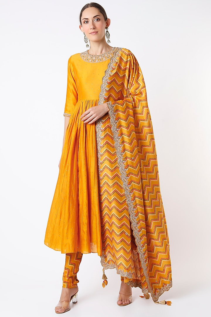 Mustard Embroidered Wedding Anarkali Set by Punit Balana at Pernia's Pop Up Shop