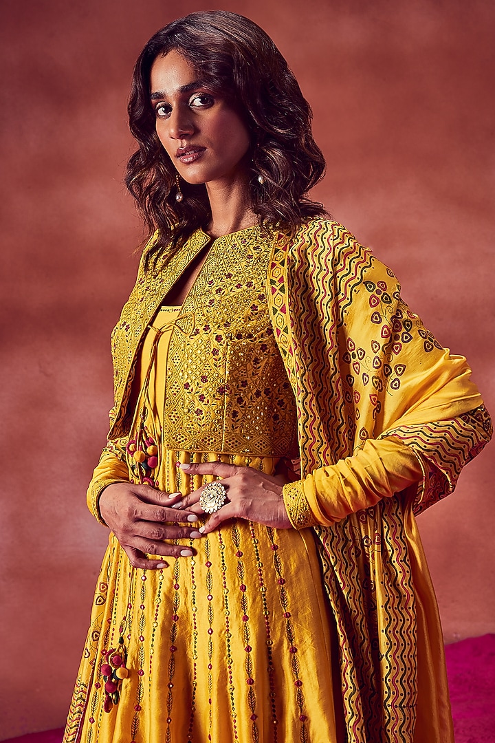 Yellow Chanderi Silk Embroidered Wedding Anarkali Set by Punit Balana at Pernia's Pop Up Shop