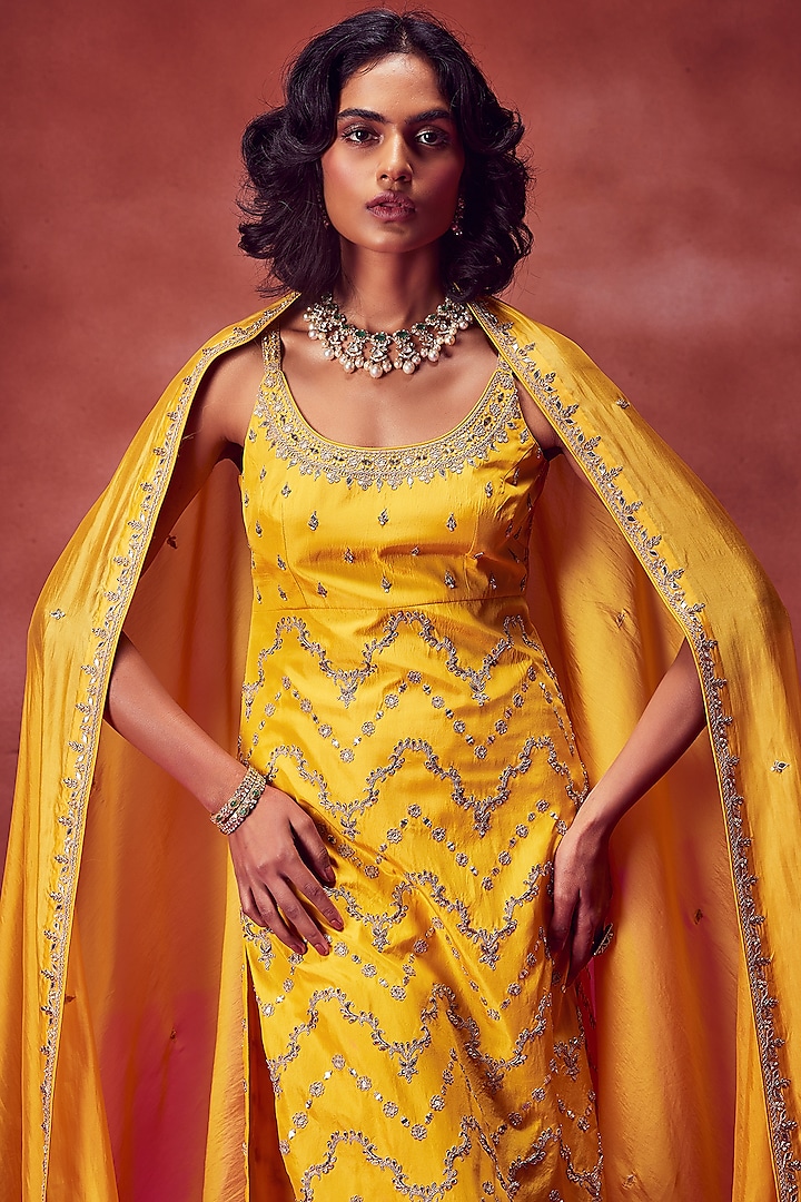 Yellow Silk & Organza Silk Embroidered Kurta Set by Punit Balana at Pernia's Pop Up Shop