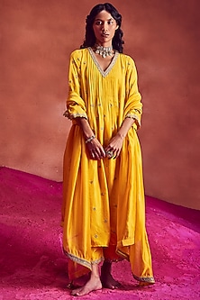 product-color-Yellow