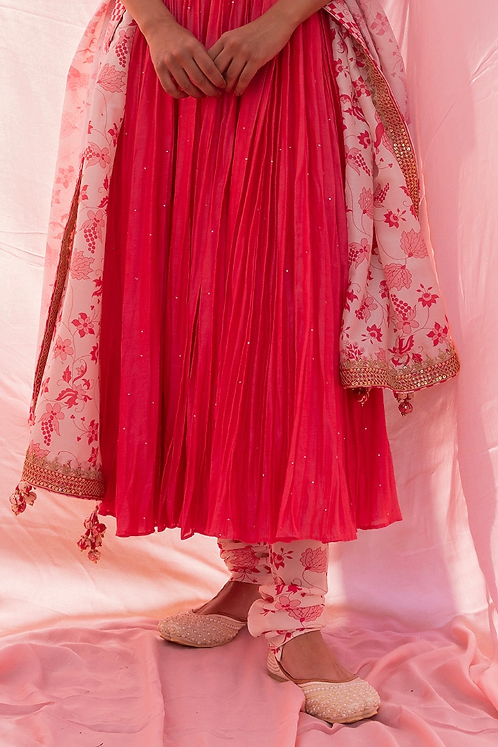 Moonga Chanderi Silk Wedding Anarkali Set by Punit Balana at Pernia's Pop Up Shop