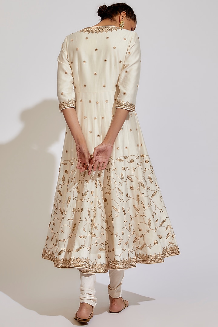 Ivory Chanderi Silk Embroidered Wedding Anarkali Set by Punit Balana at Pernia's Pop Up Shop