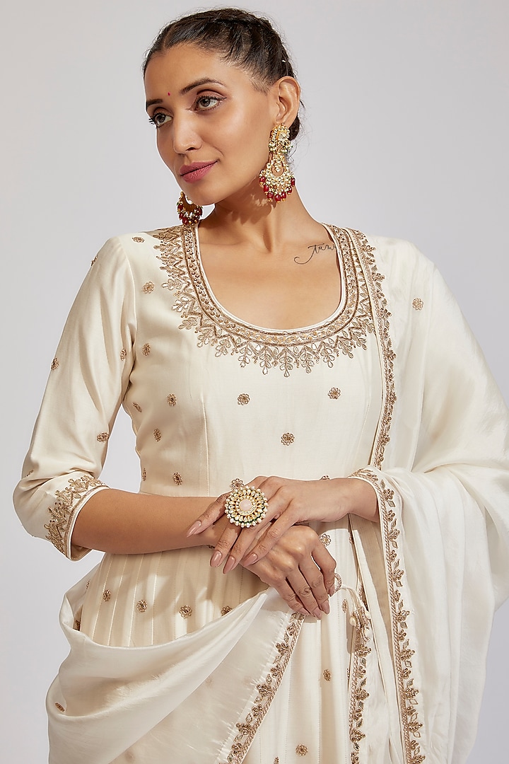 Ivory Chanderi Silk Embroidered Wedding Anarkali Set by Punit Balana at Pernia's Pop Up Shop