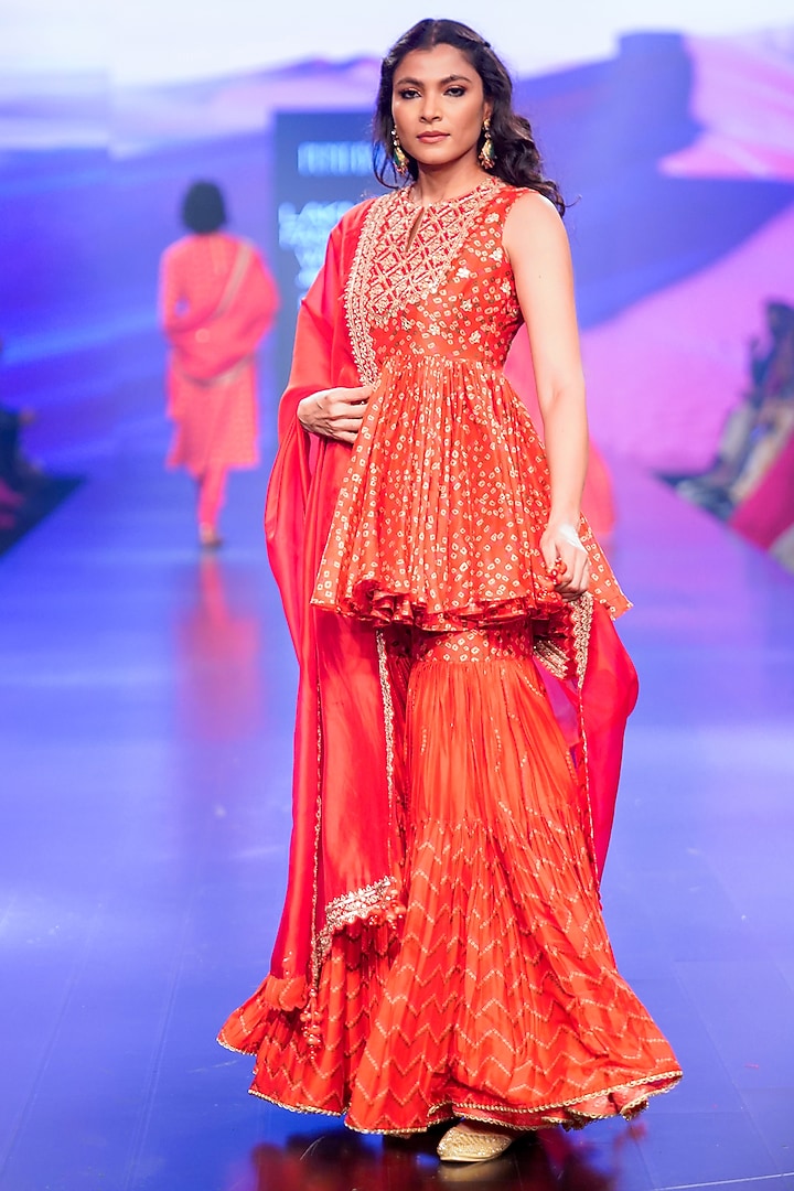 Red Silk Chanderi Gharara Set by Punit Balana at Pernia's Pop Up Shop