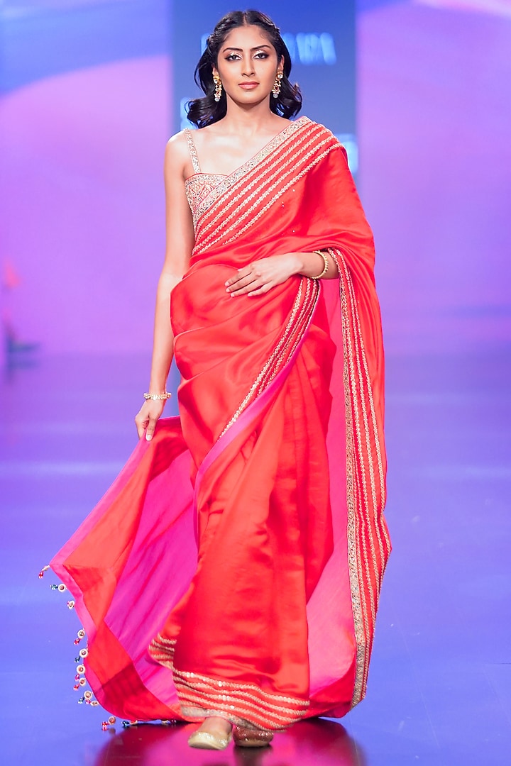 Red Organza Silk Hand Embroidered Reception Saree Set by Punit Balana at Pernia's Pop Up Shop