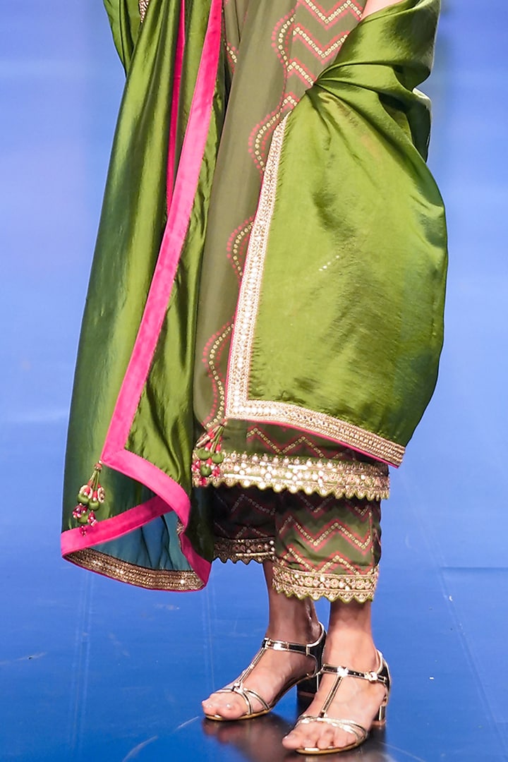 Green Silk Embroidered Wedding Anarkali Set by Punit Balana at Pernia's Pop Up Shop